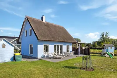 Image de Maison confortable à Glowe avec sauna