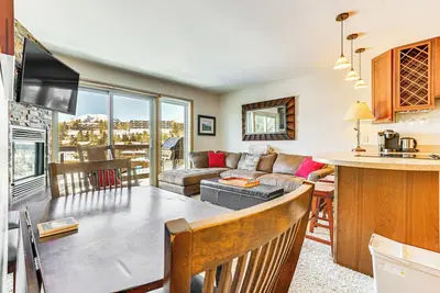 Image de Lakefront Dillon Condo w \/ Balcony - Walk Downtown!