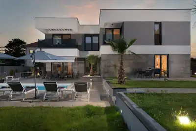 Image de Villa Rossa avec piscine pour 8 personnes