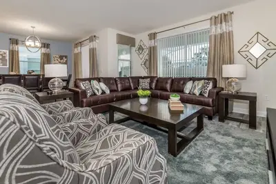 Confortable 6bd maison Disney (Cg287)