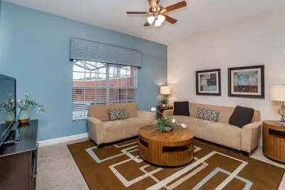 Image de Belle villa 4bd près de Disney (Pp302)