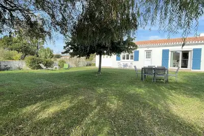 Image de Maison avec Jardin Clos près de la Plage - 5 Couchages, 3 Étoiles, Ménage Inclus