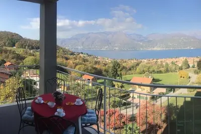 Image de Eucalipto 2 lake view apt. in a residence