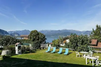 Image de Kenya apt. over Stresa with lake view