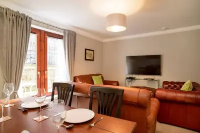 Image de Gorgeous Stockbridge Apt with underground parking