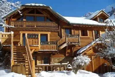 Image de Dans le parc national des écrins un chalet d'exception pour 18 personnes.