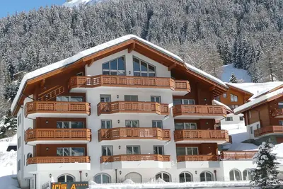 Image de Confortable appartement pour 4 personnes avec Wifi, bain à remous, Tv, balcon et parking