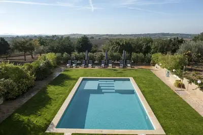 Image de Maison de vacances privée avec Wifi, climatisation, piscine privée, Tv, patio, vue panoramique