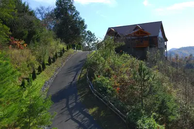 Cabine privée dans un quartier calme-Vue-Bbq Deck-Theater-Game-Billiard Rm-Hot Tub