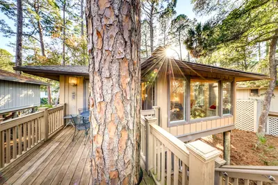 Image de Belle maison dans les bois w / équipements mis à jour et piscine partagée