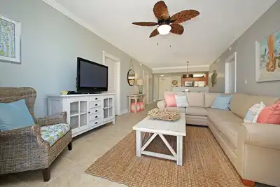 Image de Front De La Plage! Waterscape A411 Sleeps 8 2 très grands lits Beachfront Lazy River