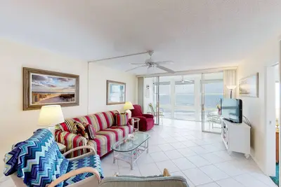 Image de Nouvelle Liste! Condo front de mer w / piscine partagée et vue sur le golfe - à quelques pas de la plage!