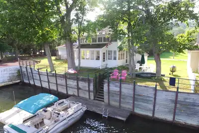 Image de Bayview sur le lac Goodyear. Près de Cooperstown Dream Park et All Star Village. <br><br>