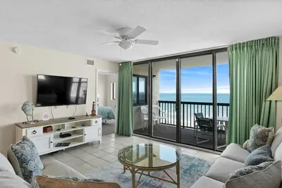Image de Fabuleux 4 Chambres en Bord de mer Ocean Bay Club Condo, 906