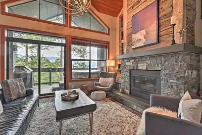 Image de Whistler Mtn Chalet dans un quartier skis aux pieds