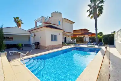 Image de Villa with private pool, free wifi, garden