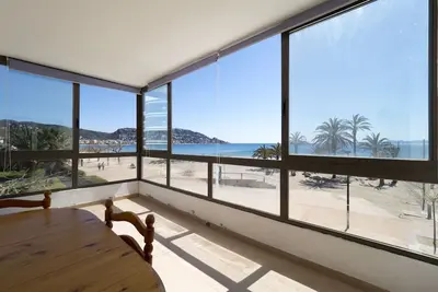 Image de Bel appartement en face de la mer Ă Roses Inmosantos Oasis F3