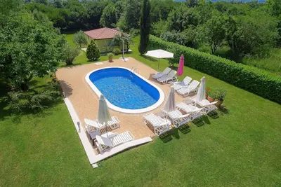 Image de Magnifique maison de vacances privée avec piscine, climatisation, Wifi, Tv, terrasse et parking