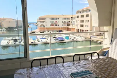 Image de Appartement 2 pièces cabine, vue canal, parking privé, animaux admis