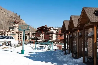 Image de Maison de ville de luxe - Ski in \/ Ski Out - Best Location