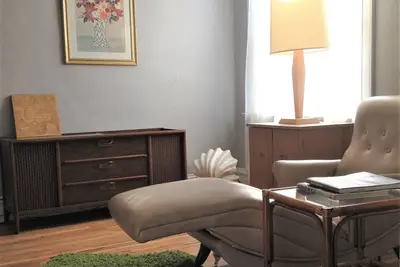 Image de Un jardin botanique et le rêve d'un fin gourmet 950 Sq Ft de Mid Century Swank à St. Louis