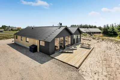 Image de Superbe maison à Hvide Sande avec Wi-Fi