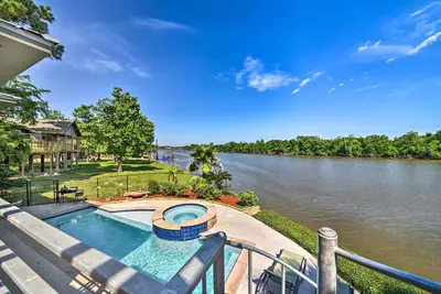 Image de Maison de luxe avec piscine sur le bord de la rivière San Jacinto!