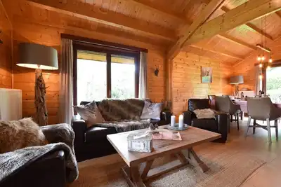 Image de Chalet spacieux à Durbuy avec jardin