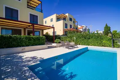 Image de Beachfront Apartment Lemonade with Pool V