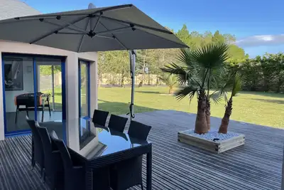 Image de Grande Maison 10 personnes avec piscine intérieure et jardin