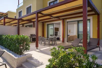 Image de Beachfront Apartment Lemonade with Pool I