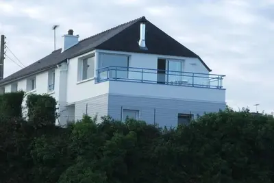 Image de Superbe gîte, vue mer, près des plages du port et des sentiers côtiers.
