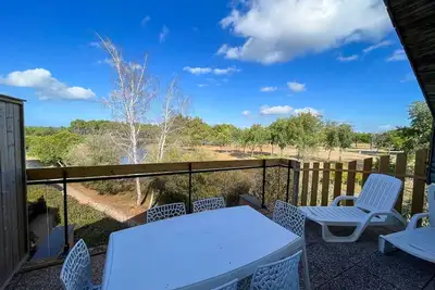 Image de 122 - Joli appartement pour 5 Ă 6 personnes avec vue sur le lac