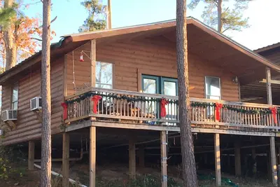 Image de ♦ Cab Cabane Latérale N ° 3 sur le lac Livingston, Onalaska. Texas
