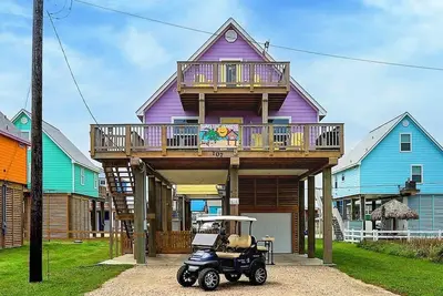 Image de 2e rangée. Conviviale et familiale. Vues incroyables. Accès facile à la plage. Tarifs basse saison