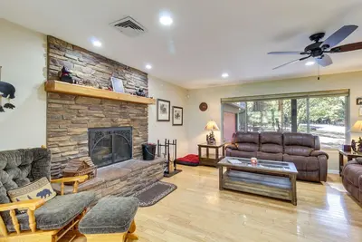 Image de Dog-Friendly Home w \/ Deck on Pinetop Lakes Course!