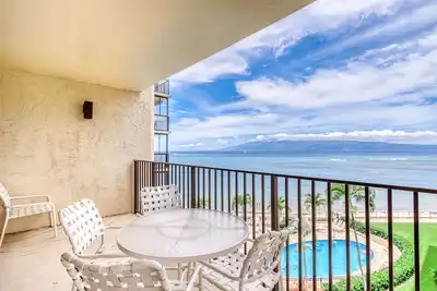 Image de Condo front de mer w / vue sur l'océan et piscine partagée - marcher jusqu'à la plage