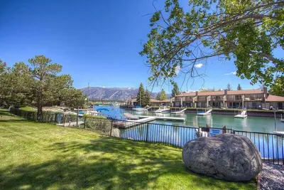 Image de Condo Waterfront Keys, quai de bateau, promenade jusqu'Ă la plage et la piscine, barbecue, vues (Tkc0811)