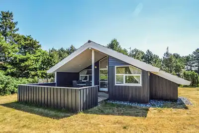 Image de Belle maison à Rødby avec WiFi