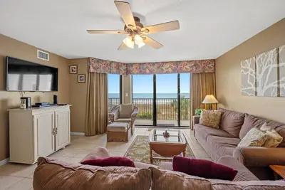 Image de Excellente Beach Club Iii Oceanfront Condo 4 chambres