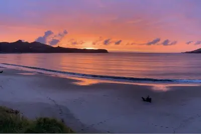 Image de Wistful Sur Waianga. Golden Hokianga. Sun Drenched Beachfront Vacances.