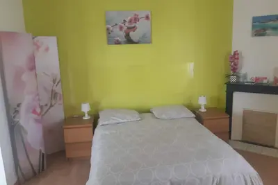 Image de Studio near the city center