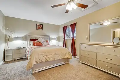 Image de Super mignon et agréable maison à vous à Madison Hts, Mi