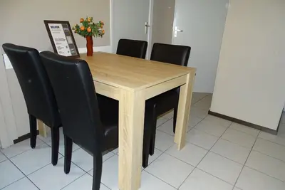 Boszicht 4 sur la côte appartement spacieux pour 4 personnes. Plage à 800 mètres