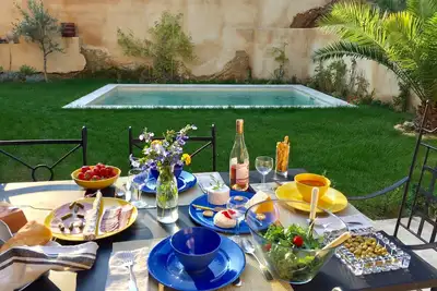 Image de XIXe Maison Provencale En Pierre Avec Piscine PRIVÉE / Jardins À 10 Minutes D'Uzes