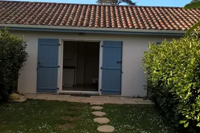 Image de Rez-de-Jardin Campagne Pays basque, Béarn. Baignade rivière