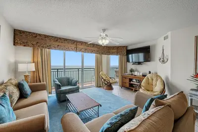 Image de Windy Hill Dunes 1303, Condo Beachfront 3 Chambres, Bain à Remous et une Connexion Wi-fi Gratuite!