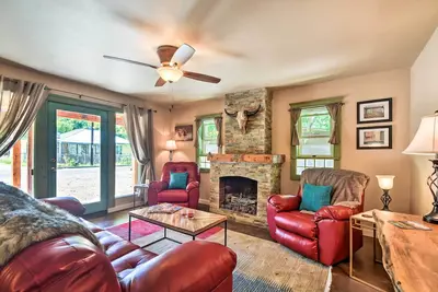 Image de Cozy Home w \/ Media Room - 11 min Ă pied de Taos Plaza