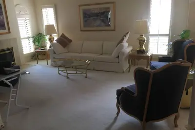 Image de Vous vous sentirez à l'aise dans cette maison de la communauté adulte de SaddleBrooke Az.