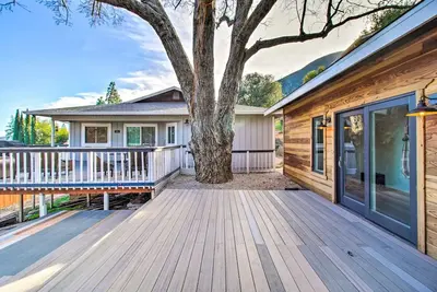 Image de Maison récemment rénovée à Kelseyville surplombant la magnifique Clearlake